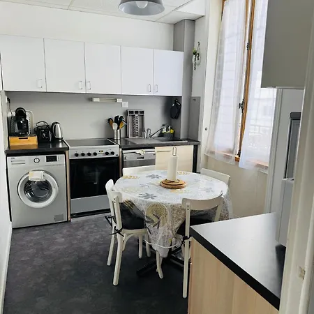 Situé Au Cœur Du Village Du Mont-dore